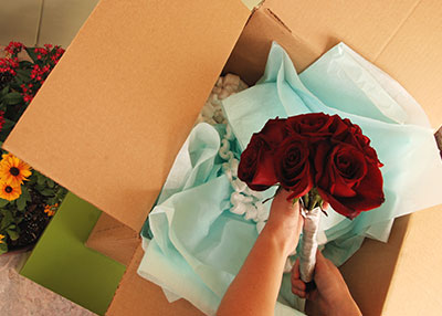 packing and shipping your bouquet for preservation