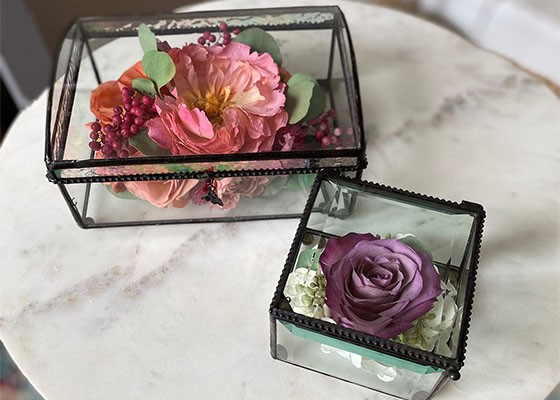 glass box floral keepsakes