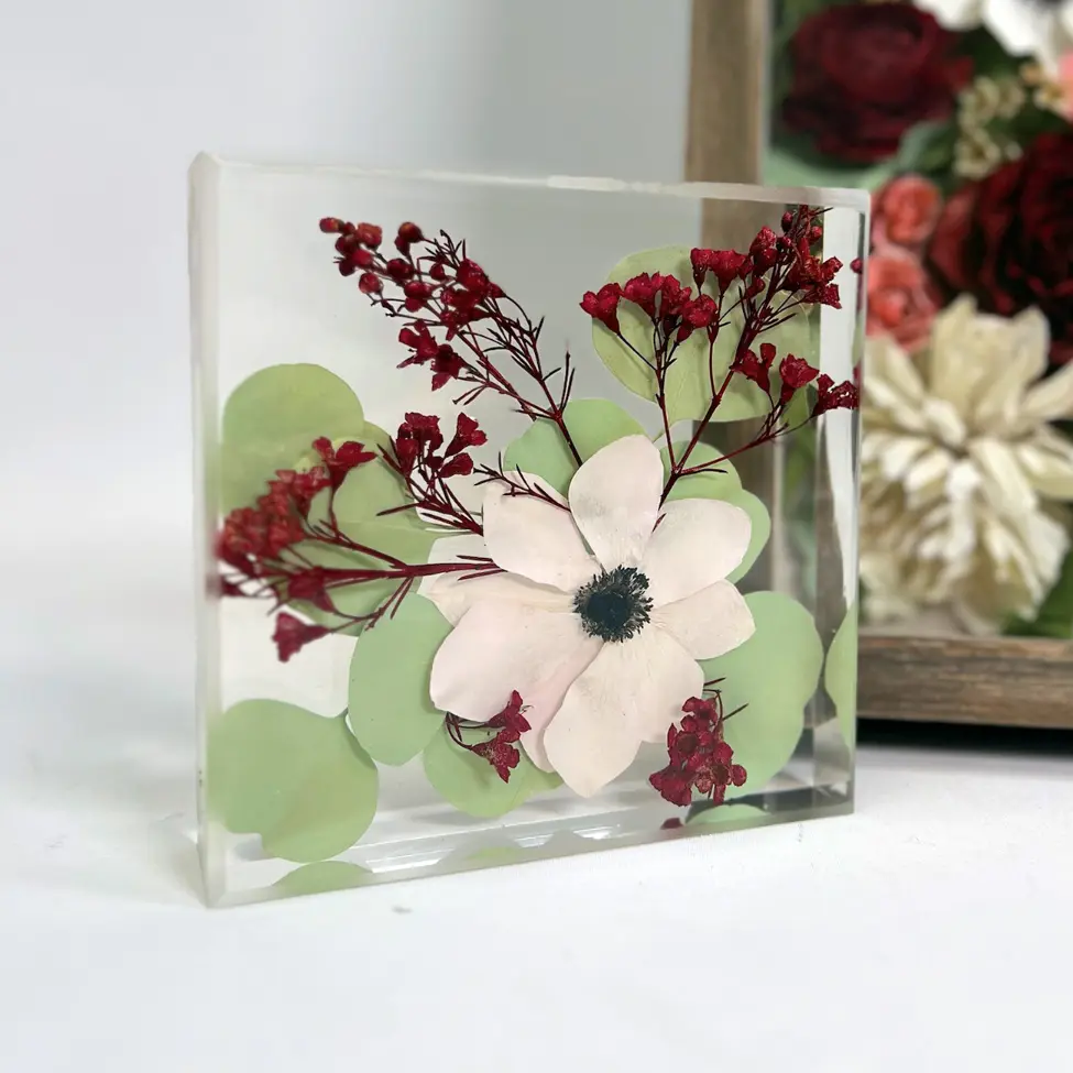 Resin tablet with white anemone and burgundy accents